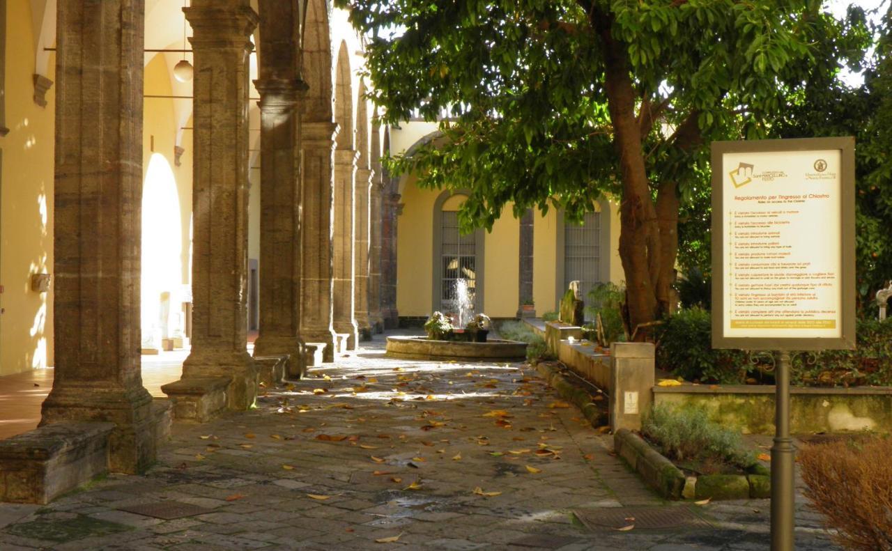 La Stanza Grande Della Luna D'Irene Nápoly Kültér fotó